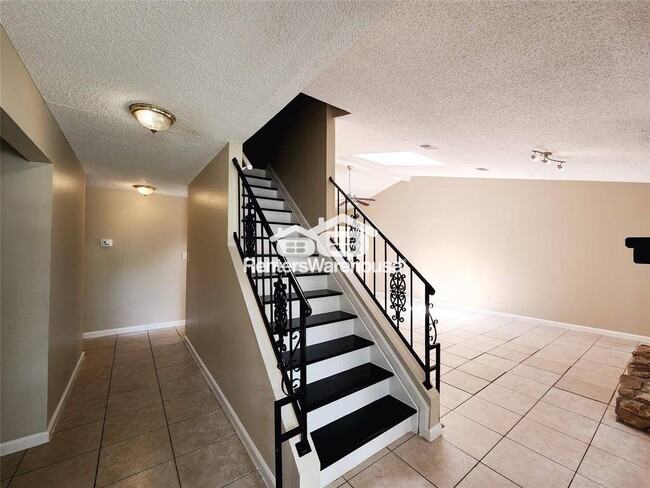 Building Photo - 3207 Glade Springs Dr