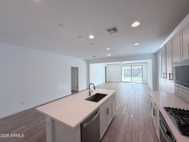 Building Photo - 4323 W Palace Sta Rd