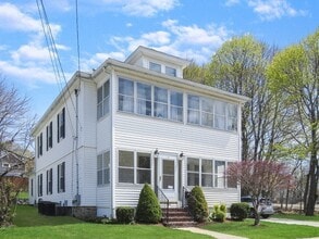 Building Photo - 100 Neil St