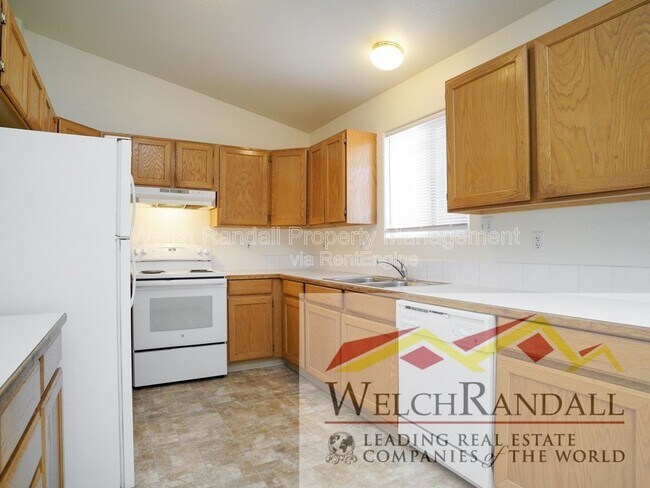 Building Photo - 745 30th St