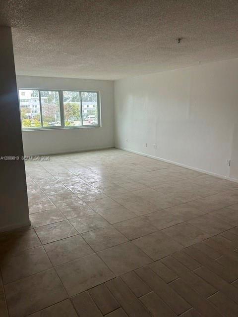 Building Photo - 14850 Naranja Lakes Blvd