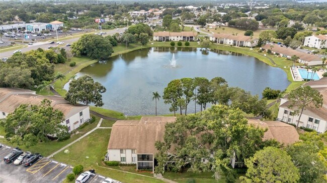 Building Photo - 2568 Pine Ridge Way S