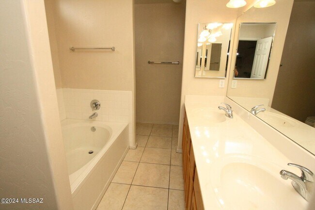 Building Photo - 9465 N Elan Ln