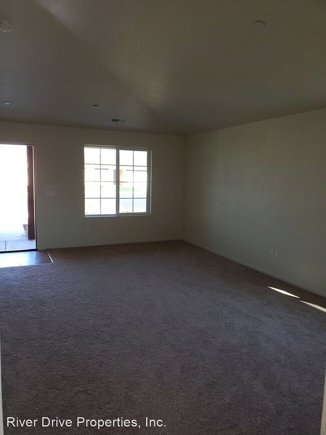 Building Photo - 3 br, 2 bath House - 224 Rhianon Ct