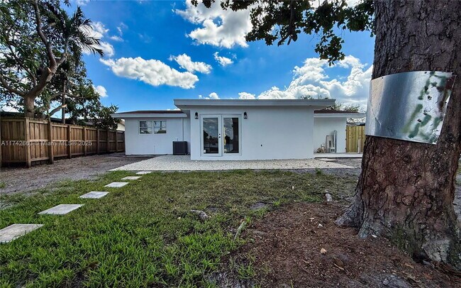 Building Photo - 8381 NW 11th St