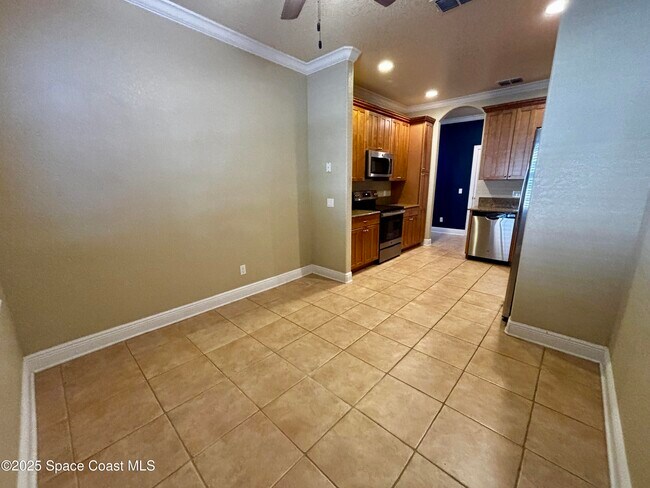 Building Photo - 1390 Isabella Dr