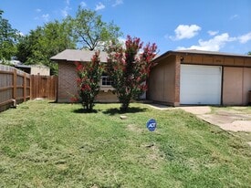 Building Photo - 6916 Pondsdale Ln