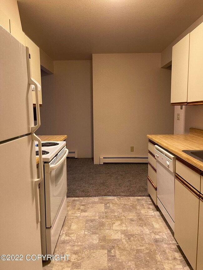 Building Photo - 3580 W Dimond Blvd