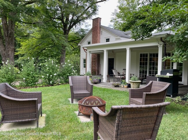 Building Photo - 416 Hapeman Hill Rd