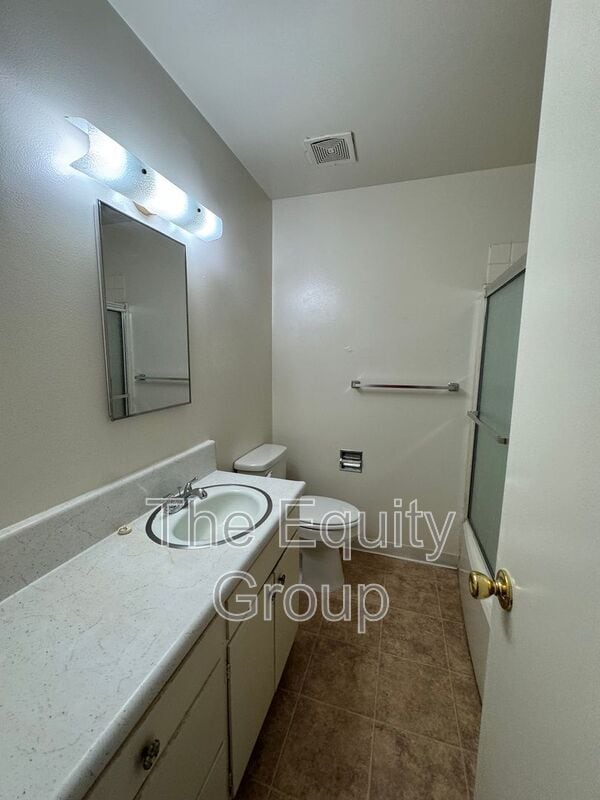 Building Photo - 310 N Westfield St
