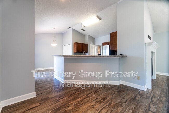 Building Photo - 341 Dijon Dr S