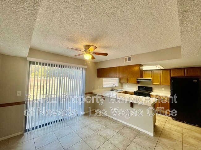 Building Photo - 2650 Sumac Ln