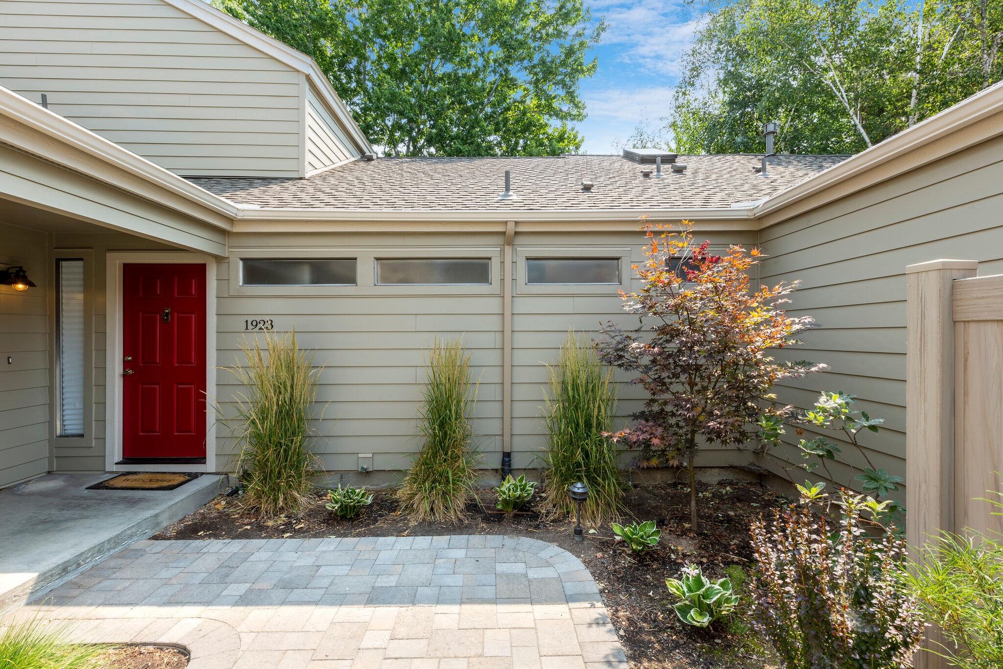 Front entance - 1923 S Teal Ln