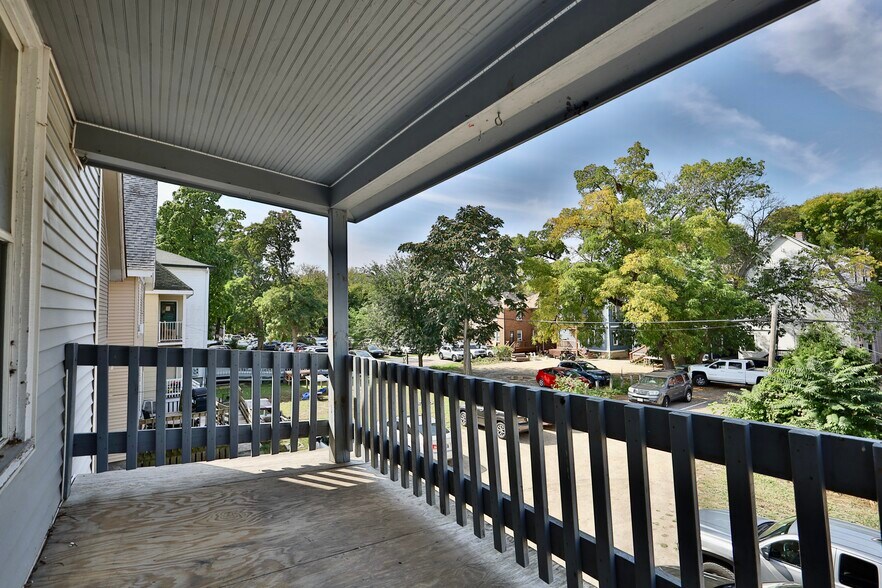 Building Photo - 508 W Mifflin St