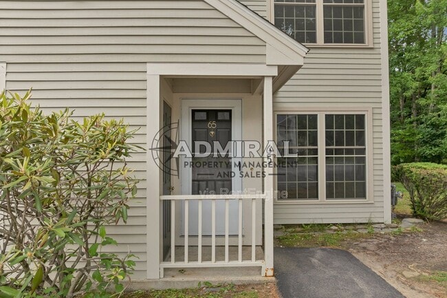 Building Photo - 65 Woodland Green