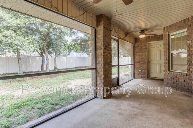 Building Photo - 3111 Hickory St