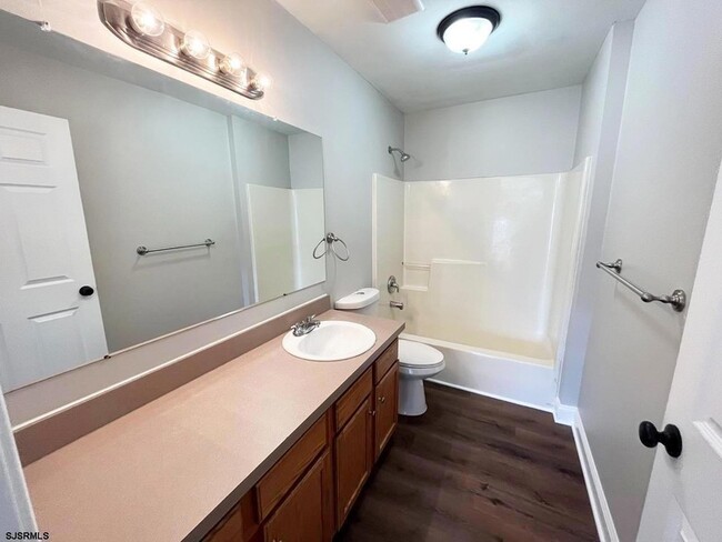 Building Photo - 62 Chancellor Park Dr