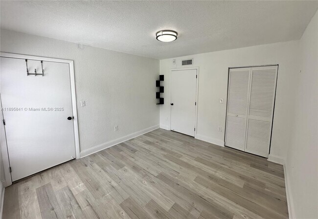 Building Photo - 17500 NW 68th Ave