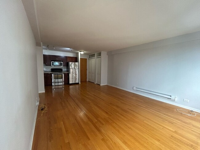 Building Photo - 4180 N Marine Dr