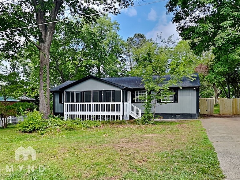 Primary Photo - 200 Buckskin Dr