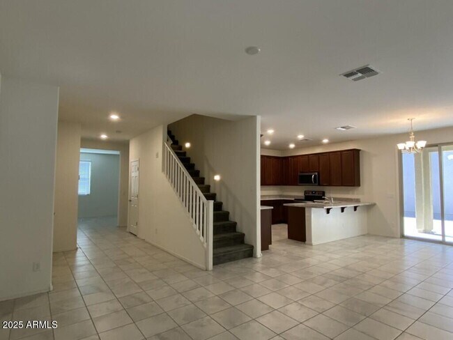 Building Photo - 6843 E Peralta Cir