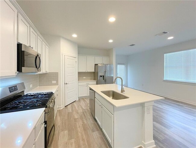 Building Photo - 2316 Clemence Ln