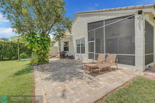 Building Photo - 19084 Skyridge Cir