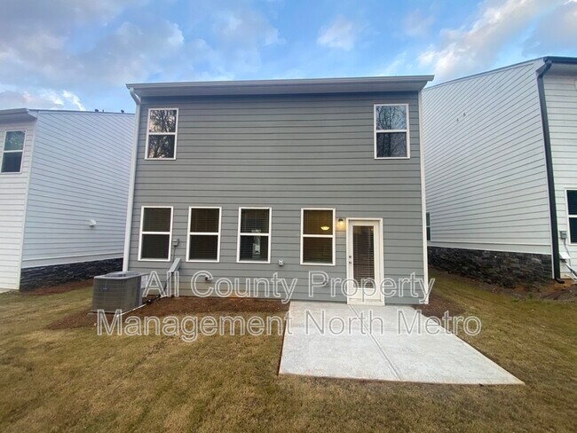 Building Photo - 152 Parkwood Dr