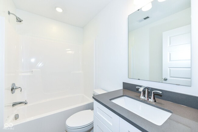Building Photo - 9325 Somerford Dr