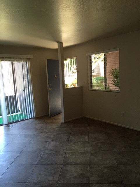 family room - 16602 N 25th St