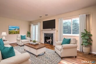 Building Photo - 47 Jerimoth Dr