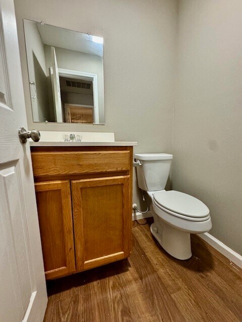 Building Photo - 114 Neal St