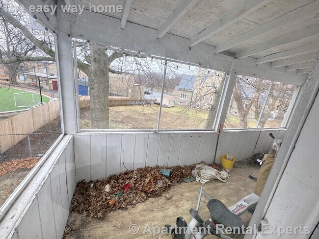 Building Photo - 76 Hooker Ave