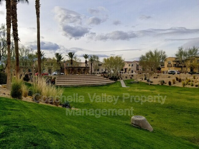 Building Photo - 140 Paseo Bravo