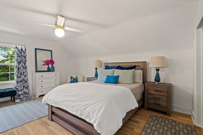 Building Photo - 113 Crestmere Ave