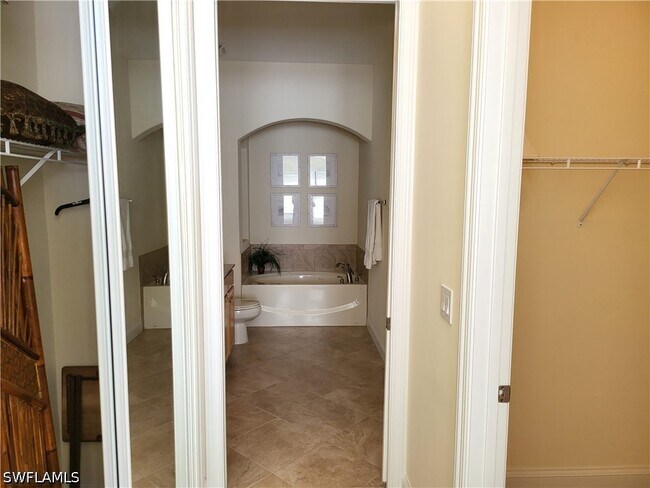 Building Photo - 1337 Corso Palermo Ct