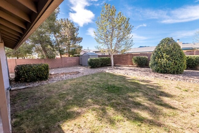 Building Photo - Beautifully Updated 2BR/2BA Home – Near Fort Huachuca