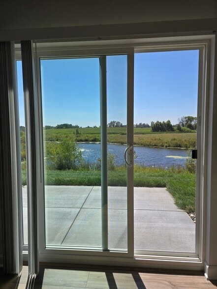 Building Photo - 1103 Middlefield Rd