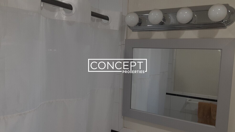 Building Photo - 25 Everett St