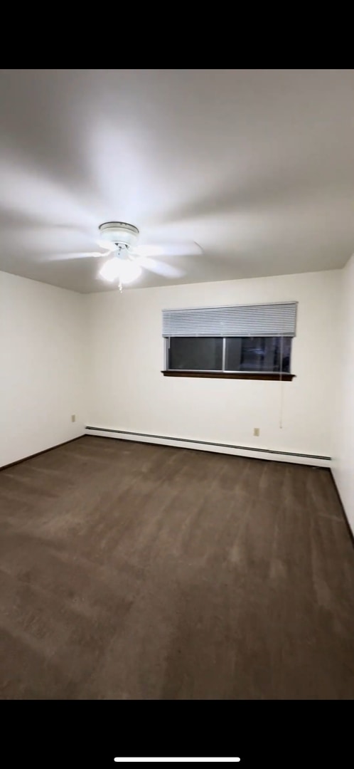 Building Photo - Spacious 2-Bedroom Apartment