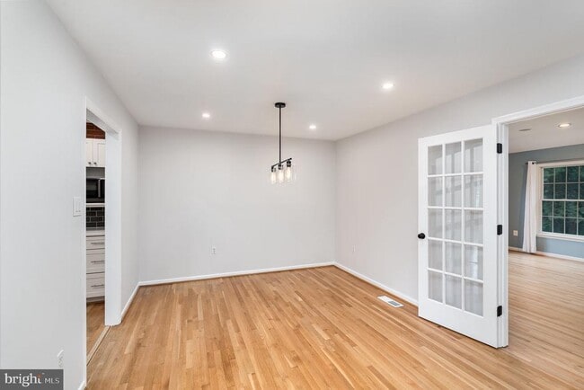 Building Photo - 10317 Cardinal Rd