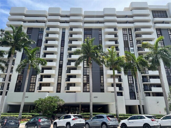 Building Photo - 600 Biltmore Way