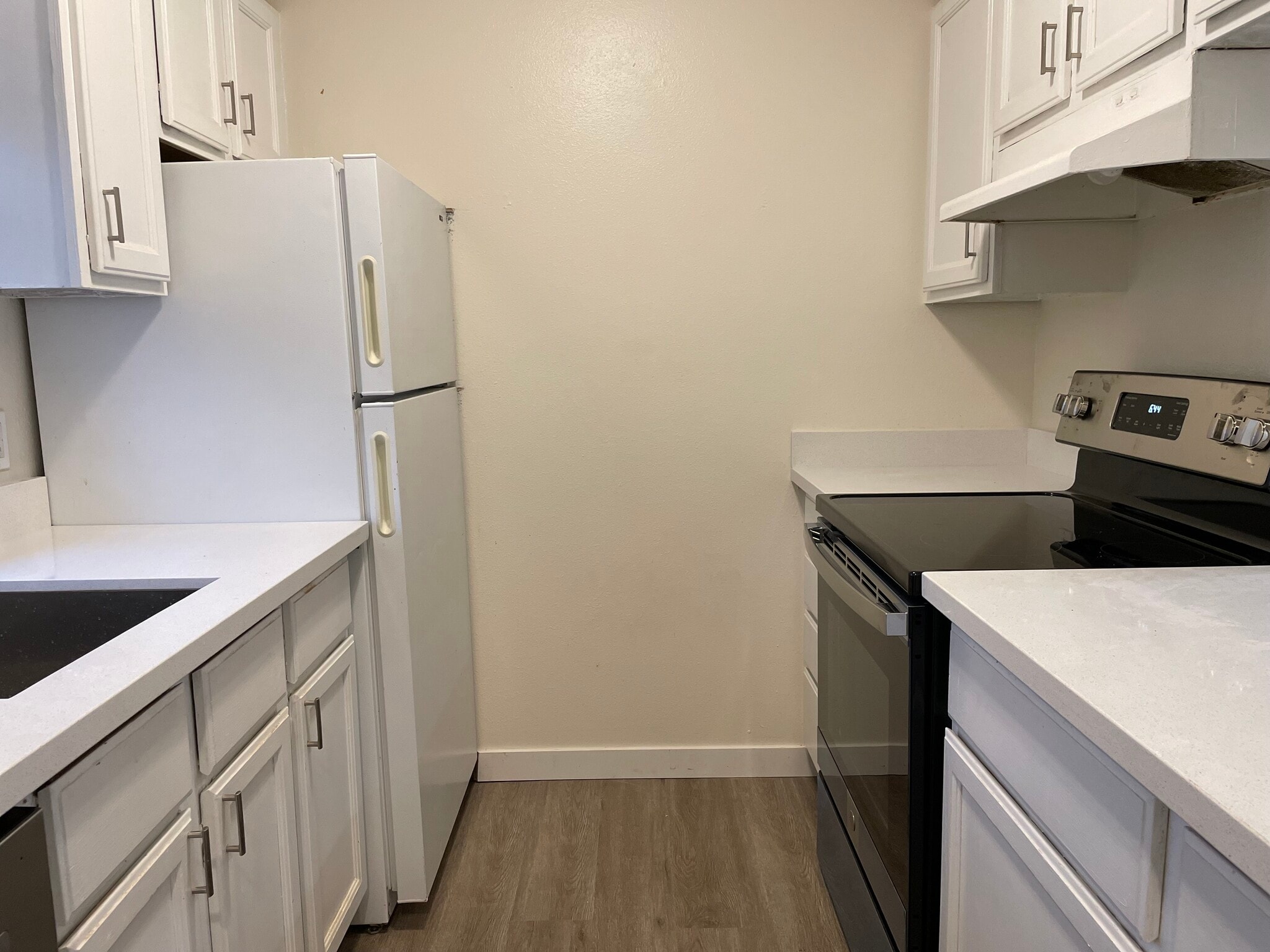 Kitchen - 340 Meadow Ave N