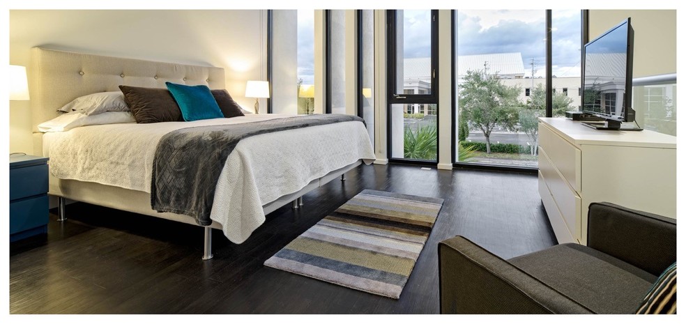 Master bedroom with floor to ceiling windows - 154 2nd St SW