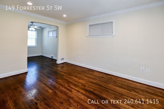 Building Photo - 149 Forrester St SW