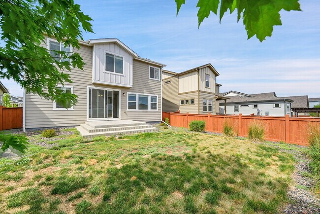 Building Photo - $3,125.00 - 4 Bedroom, 3.5 Bathroom, Singl...