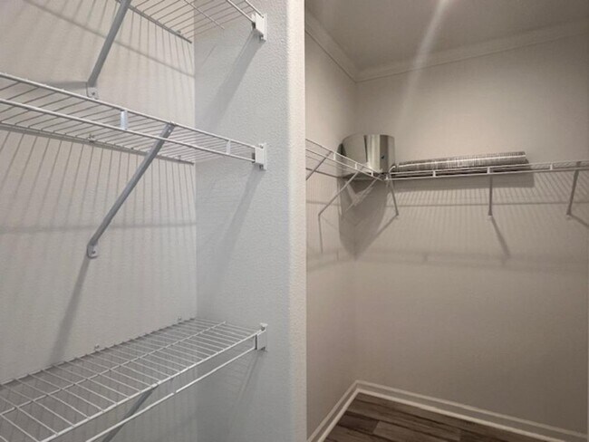 Building Photo - 41094 Roselle Lp