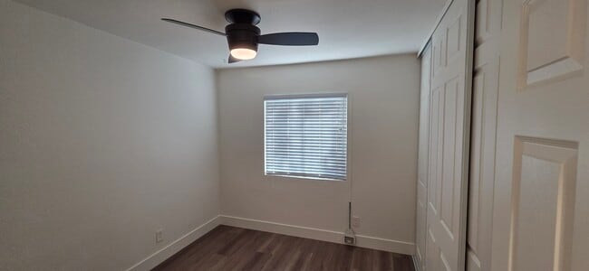 Building Photo - 10504 Caminito Rimini