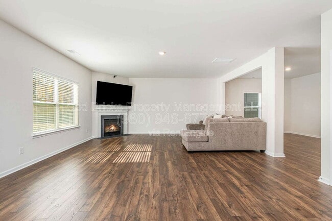 Building Photo - 10759 Adair Wds Dr