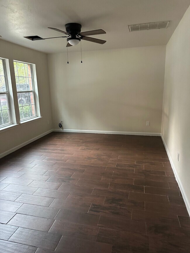Building Photo - 22065 Ringwood Ct